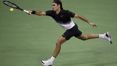 Roger Federer sufre en su arranque en el US Open