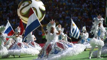 Música, samba y color llenaron el Maracaná en actos de clausura del Mundial Brasil 2014