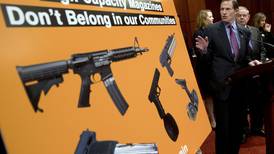 Trump confía en lograr apoyo para leyes más estrictas sobre antecedentes para comprar armas