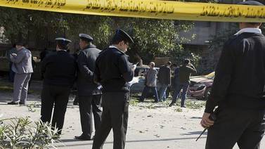 Dos policías fallecen luego de explosión en El Cairo