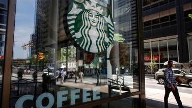 Starbucks otra vez bajo polémica en Estados Unidos por discriminación