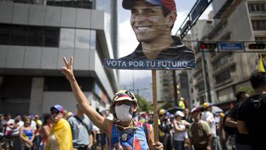 Costa Rica pide a Gobierno de Maduro respetar derechos políticos de Capriles