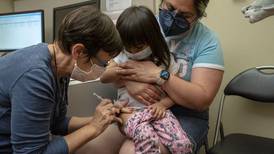 Salud pide comprar mitad de vacunas pediátricas previstas contra covid-19 