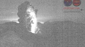 Volcán Turrialba emite nueva exhalación de ceniza y gases
