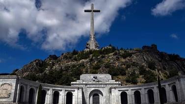 España lista para exhumar restos del dictador Francisco Franco