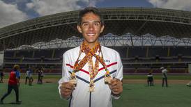 Atleta Juan Diego Castro suma otro oro y esboza gran futuro