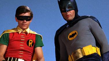 Trajes que Batman y Robin usaron en serie de los 60 serán subastados en diciembre