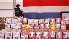 Casi dos toneladas de cocaína iban camufladas en contenedores con café y frutas 