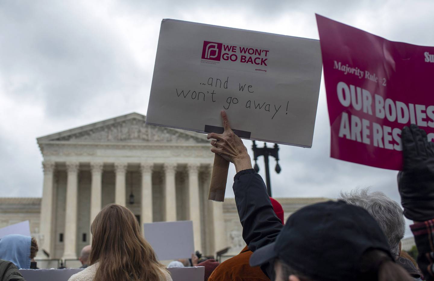 Washington advierte contra violencia tras protestas por fallo sobre aborto  | La Nación