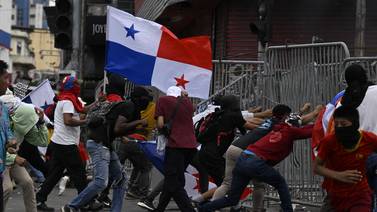 Minera canadiense suspendería operaciones en Panamá por protestas