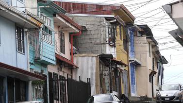 Mitad de viviendas costarricenses requieren reparaciones en techos, paredes o pisos