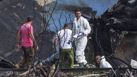 Suspenden operaciones de aerolínea mexicana tras accidente en Cuba