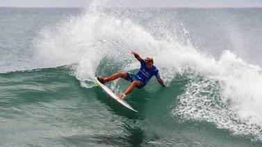 Noe Mar McGonagle clasificó a  cuartos de final en Mundial Junior de Surf