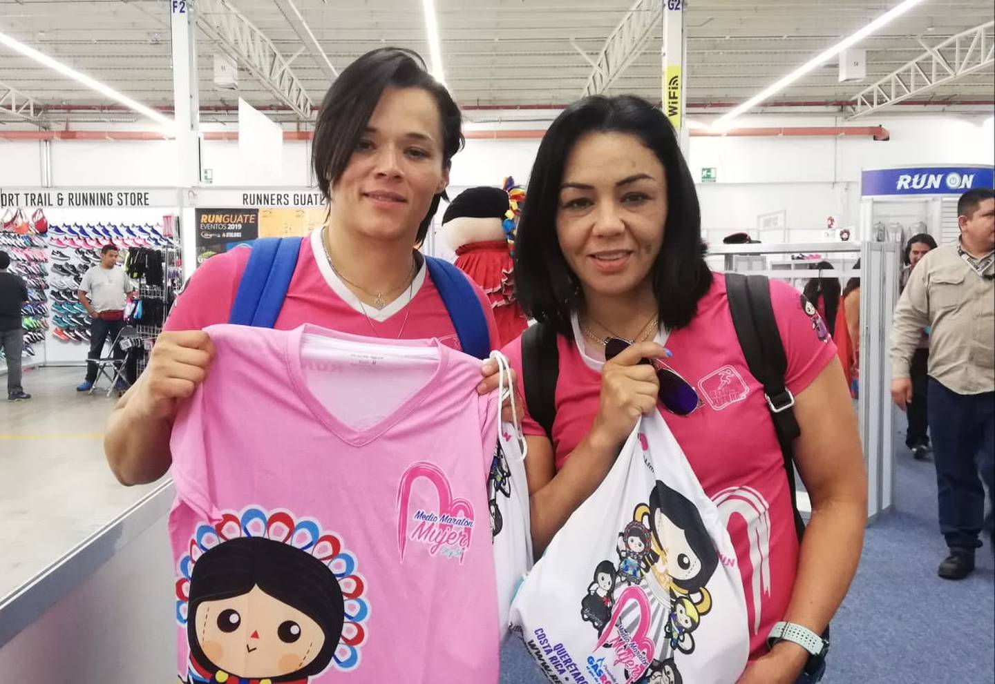 Las mexicanas Michaelle Nava y Jackie Nava participaron en el Medio Maratón Mujer Zapopan y viajarán a Costa Rica para participar en la misma distancia el próximo 11 de agosto. Foto: Erika Rojas