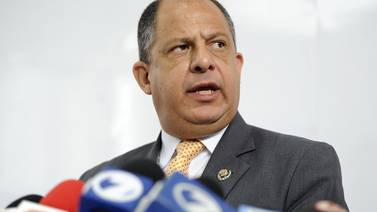 Diputados critican a Luis Guillermo Solís por orden de extender contrato a viceministro