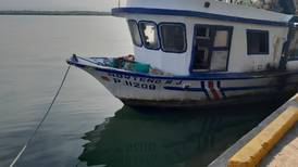 Policía intercepta lancha pesquera con 1.246 kilos de cocaína en el Pacífico