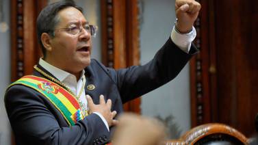 Presidente de Bolivia nombra cúpula militar y le pide ser garante de estabilidad
