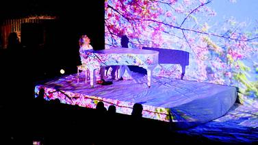 Pianista Manuel Obregón será el telonero del  concierto de Elton John