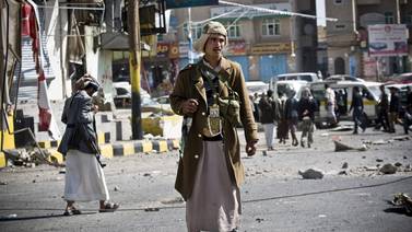  Rebeldes presionan a Gobierno de Yemen por acceso al poder  
