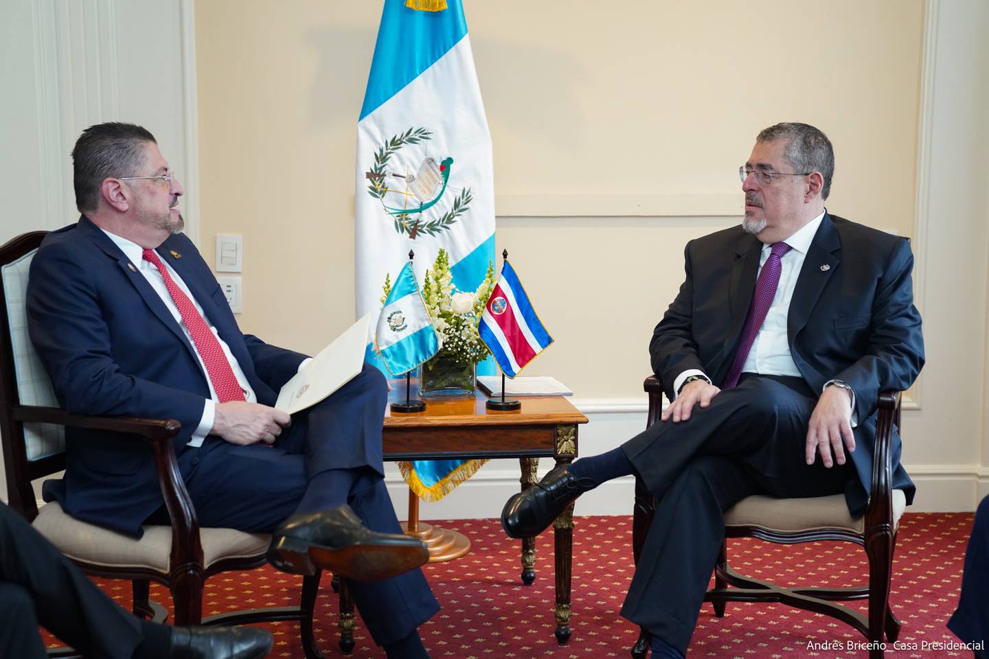 Los dos presidentes centroamericanos trataron temas de interés común para sus naciones.