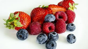 Las 10 frutas con más y con menos azúcar