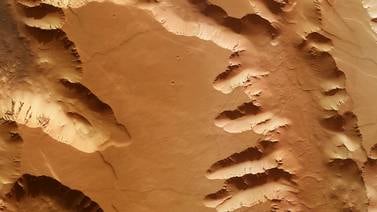 Fotografías revelan intensa actividad  volcánica de Marte