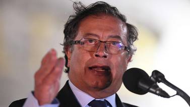 ‘Error’ de Petro lastima proceso de paz con el ELN en Colombia