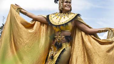 Tica se vestirá de ‘princesa de oro’ en concurso Señora Mundo