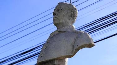 Para el héroe liberal: El busto de Próspero Fernández