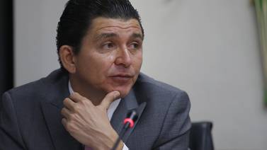 Renuncia directivo del Banco Nacional investigado por reunirse con Juan Carlos Bolaños