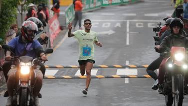 Atletas venezolanos conquistan los 15k de Extremos Urban Run