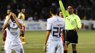 Christian Bolaños no jugará el juego de vuelta de la final ante la Liga