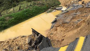 Tormenta deja daños en 112 sitios de carretera Interamericana
