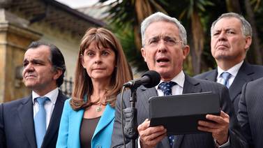 Derecha de Álvaro Uribe irá con candidato presidencial único a comicios de mayo en Colombia
