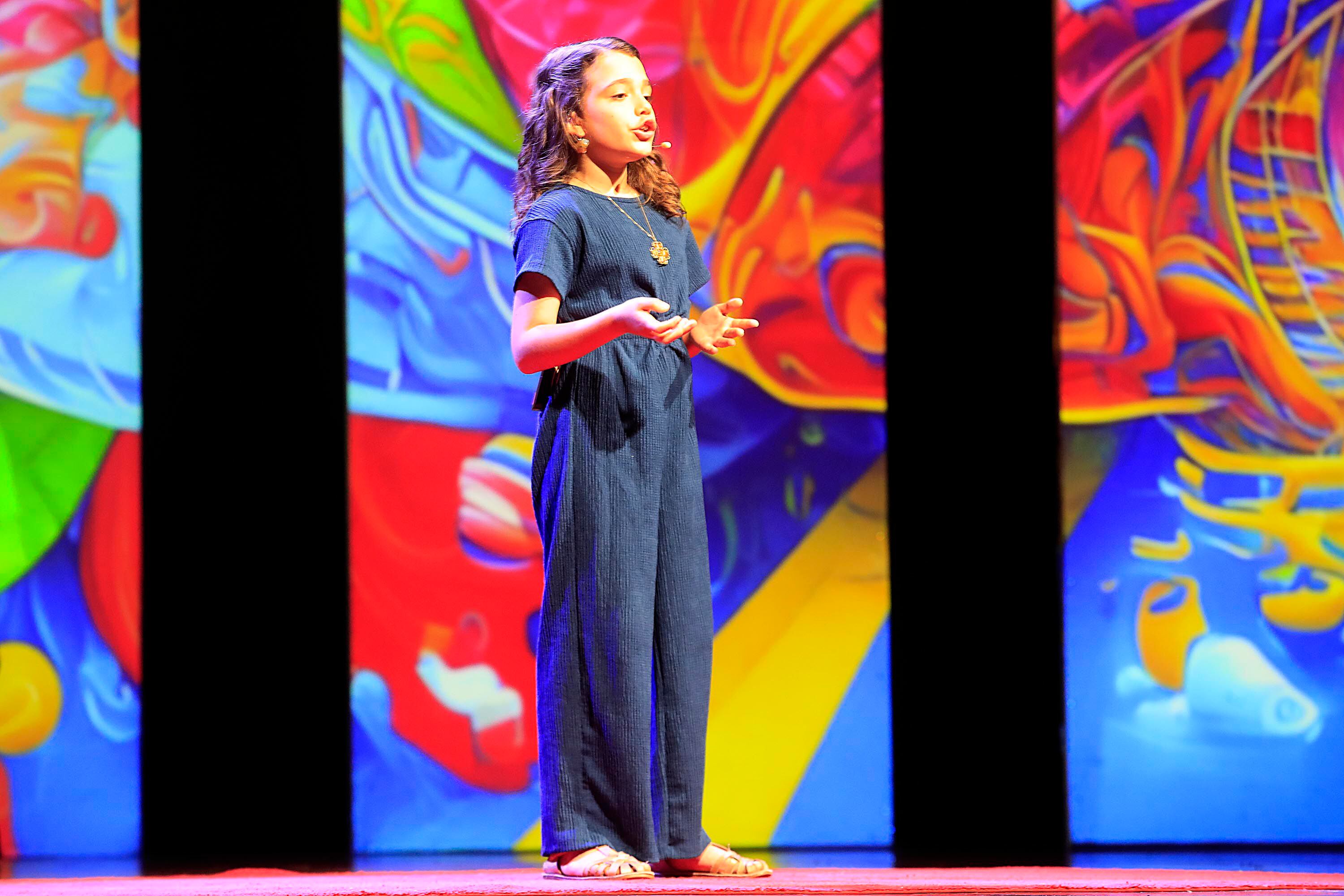 Amanda Meneses fue la tercera expositora de la mañana en el evento TEDx Pura Vida Niñez.