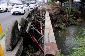 Defensoría investiga al Conavi por desatención de puentes en mal estado 