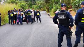 Sujeto muere al enfrentarse a balazos con vecinos luego de tachar casa en San Isidro de El General 