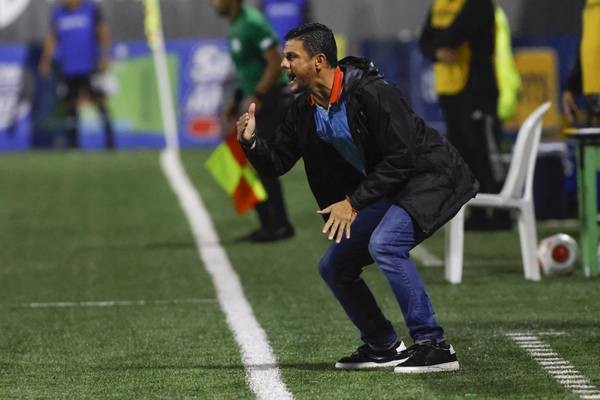 Alexánder Vargas, técnico de Puntarenas: ‘Yo quiero jugar la final’