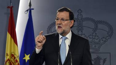 Adolescente le propina un gancho izquierdo a Mariano Rajoy, presidente del Gobierno español