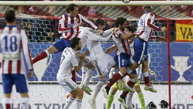  Defensa del Real Madrid le falla a Keylor Navas