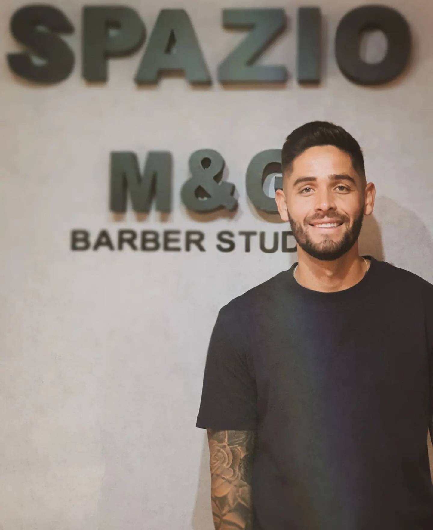 Spazio M&G Barber Studio es el primer negocio propio de Jonathan Moya. El futbolista de Liga Deportiva Alajuelense buscó asesoría para invertir su dinero de la mejor forma posible.
