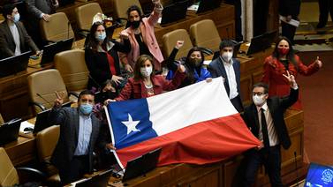 Diputados chilenos aprueban polémico cuarto retiro anticipado de fondos de pensiones