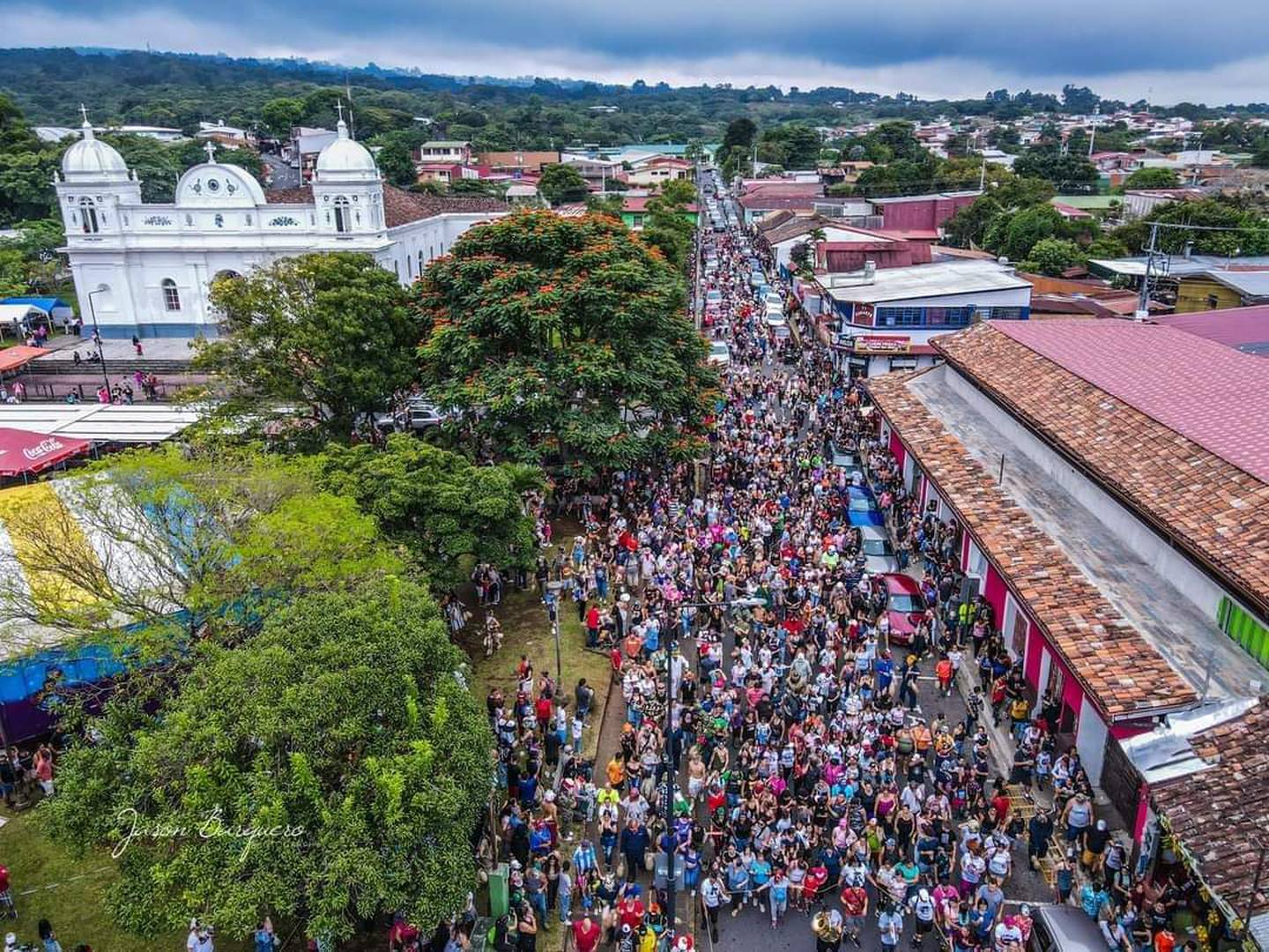 Más de 1.500 personas se reúnen en las calles de Barva de Heredia para las fiestas patronales de agosto (Foto: La Original Payasos Barva)