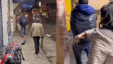 Mujer saca a fajazos a su hijo de un bar en México y el video se hace viral
