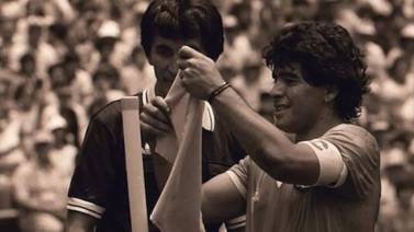 Video: La inolvidable anécdota del árbitro tico que regañó a Diego Maradona en un Mundial