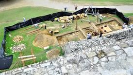 Descubren sistema de canales de agua bajo Templo de Inscripciones en Palenque, México
