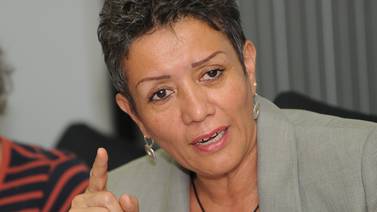 Viceministra Carmen Muñoz devolverá a pagos giro erróneo de ¢11 millones