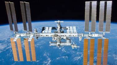 NASA y Roscosmos investigarán agujero que dio lugar a fuga de presión en Estación Espacial Internacional