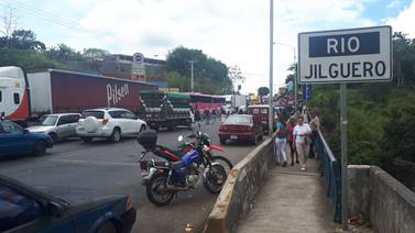 Sala IV:  Tránsito y Seguridad Pública debieron  levantar bloqueos en ruta 32 y Pérez Zeledón 