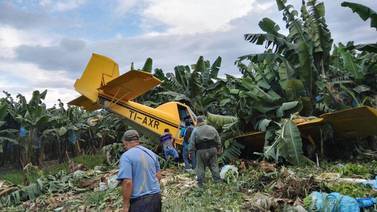 Avioneta de fumigación se precipita en finca bananera del Valle de La Estrella 